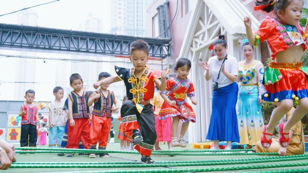 洛陽東方外國語幼兒園獻禮建黨一百年暨六一民族大聯(lián)歡活動