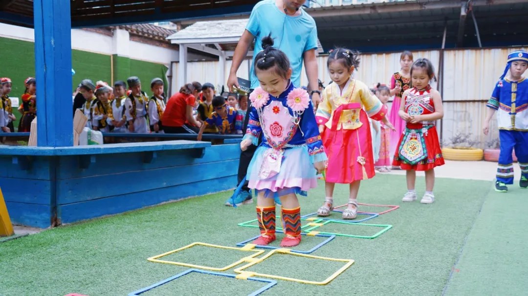 洛陽東方外國語幼兒園獻禮建黨一百年暨六一民族大聯(lián)歡活動