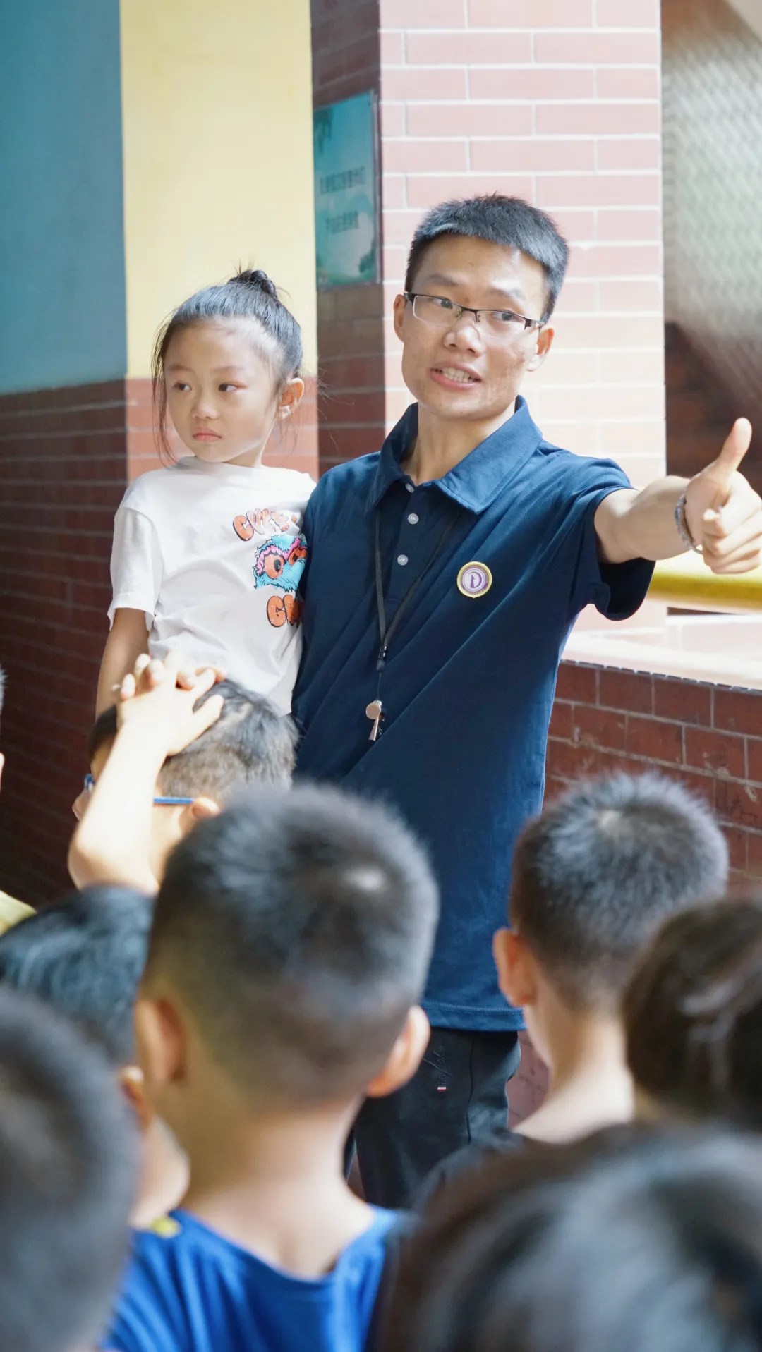 秋日校園丨一抹真情人心暖