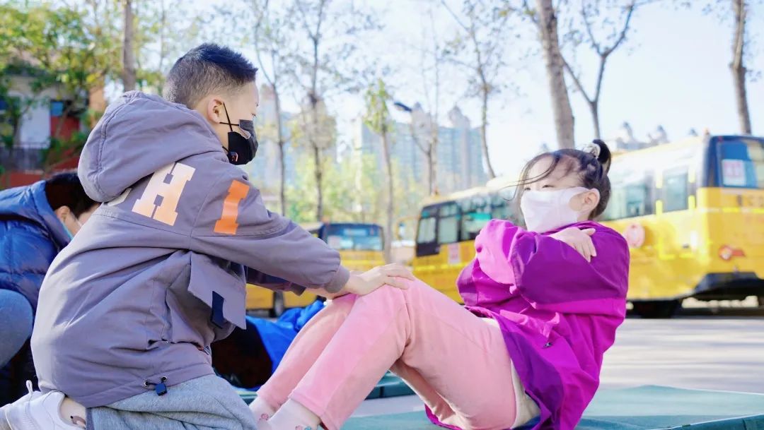 運動綻放光彩，健康伴我成長丨洛陽東外小學(xué)部體質(zhì)健康達(dá)標(biāo)運動會