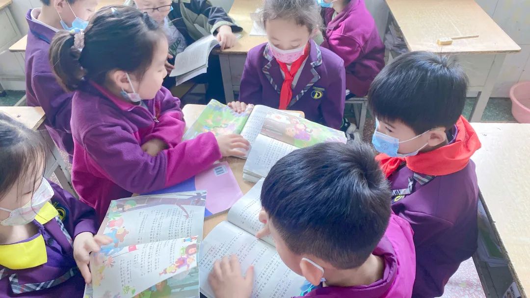 書香陪伴，傳遞智慧丨洛陽東外小學部書香校園系列活動