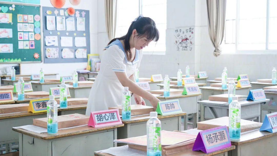 以愛(ài)之名 攜手同行--洛陽(yáng)東外小學(xué)部家長(zhǎng)會(huì)紀(jì)實(shí)